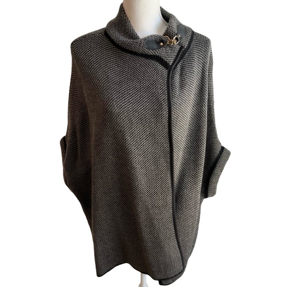 Arianna by Howard’s Sweater One Size Women Top Brand New